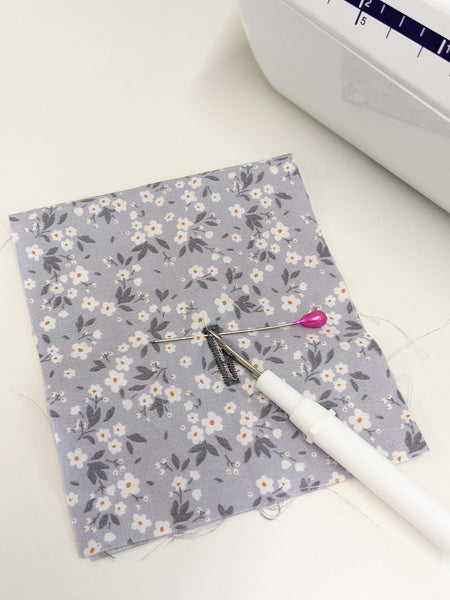 How to sew a buttonhole