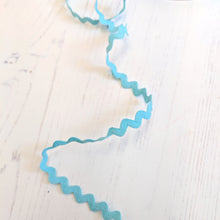 Load image into Gallery viewer, Ric Rac 9mm - mint/turquoise